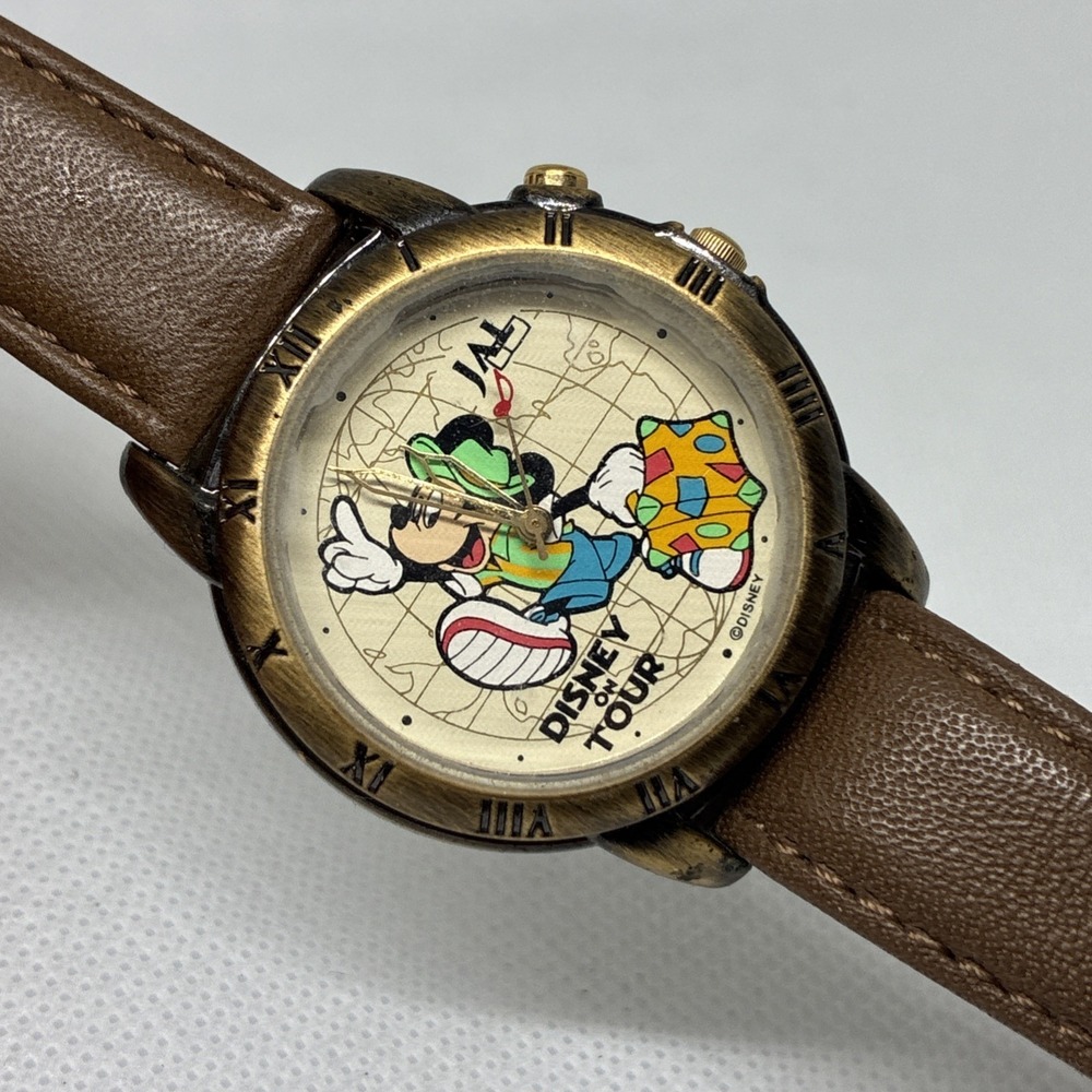RARE Vintage Disney on Tour JAL Seiko Quartz Watch V621-0090 - New Battery!